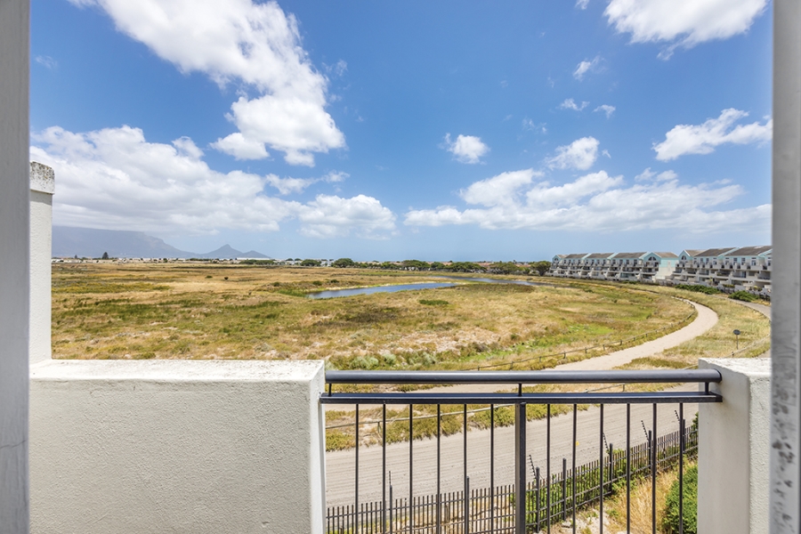 1 Bedroom Property for Sale in Sandown Western Cape